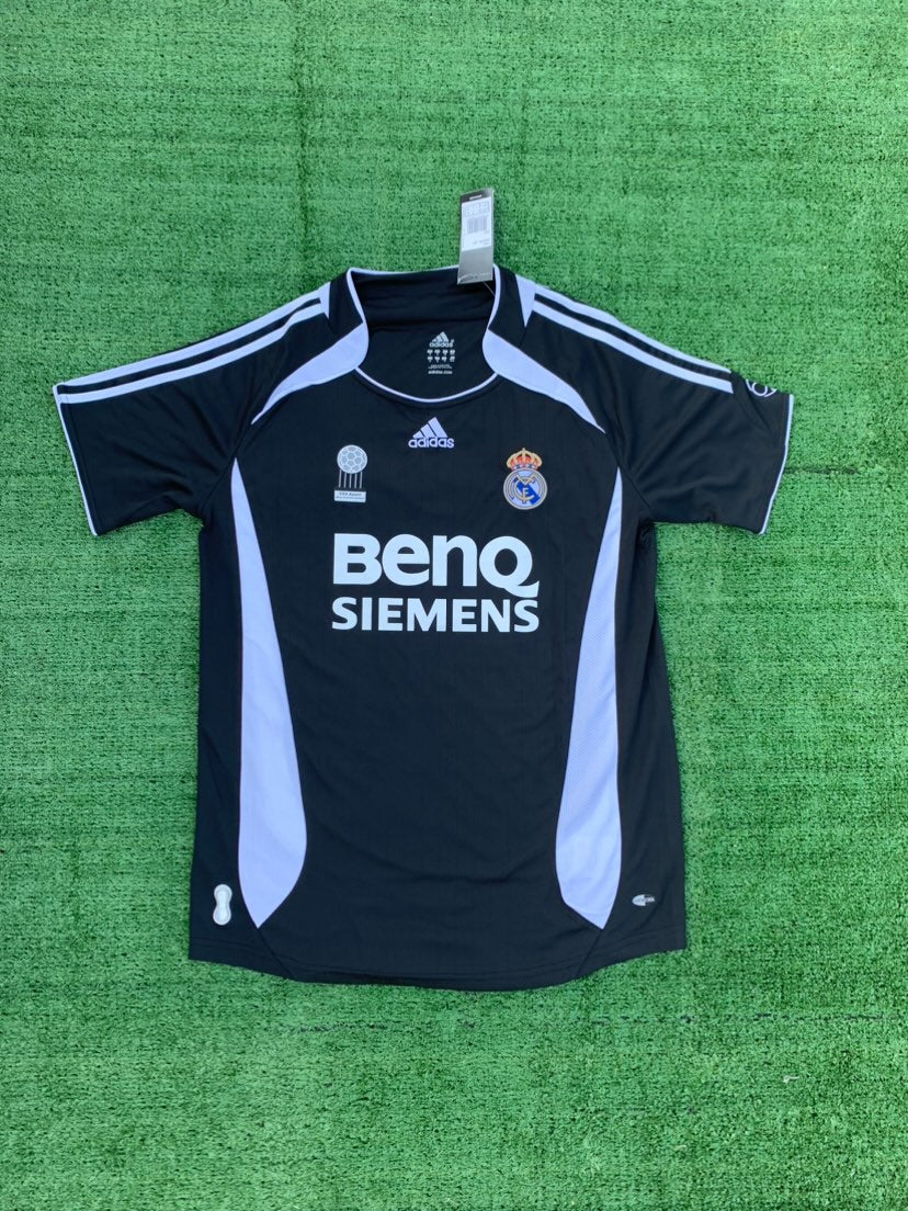 Real Madrid 2006/07 Away Kit Retro Jersey Ronaldo/Beckham/R. Carlos